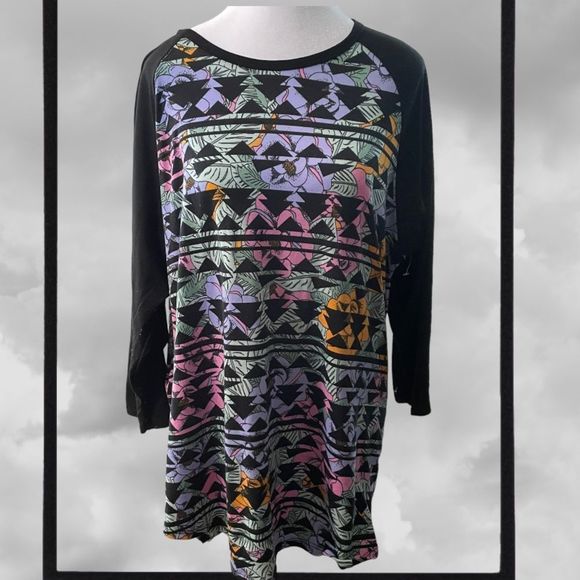 136 LULA ROE TUNIC TOP, 2XL - Picture 5 of 6